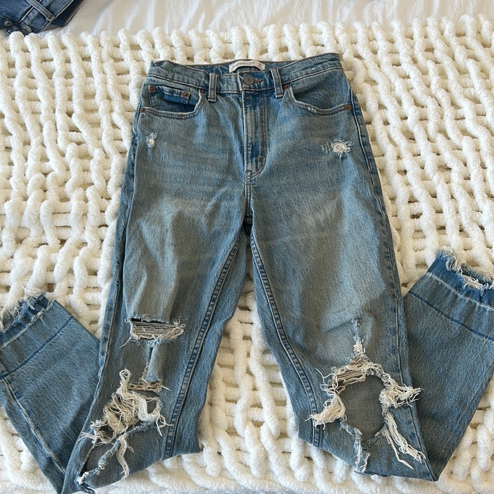 Abercrombie and Fitch High Rise Mom Jean